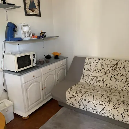F2 Agreable Avec Terrasse Lägenhet *